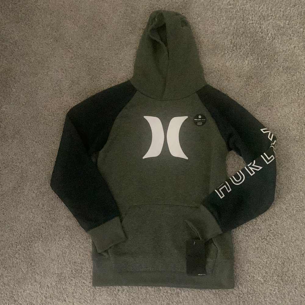NWT Boys Hurley Nike Dri-Fit Hoodie, Size Medium